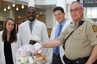 Student Pharmacists Lead Successful Third Annual DEA Drug Take-Back Day